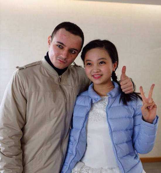 上次被你们嘲讽的秃顶童星阿尔法, 他的头发长