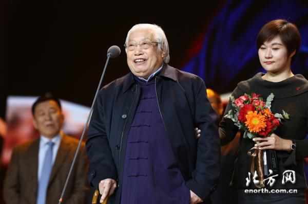 中华文化人物颁授典礼举行 赖川声黄磊等获奖