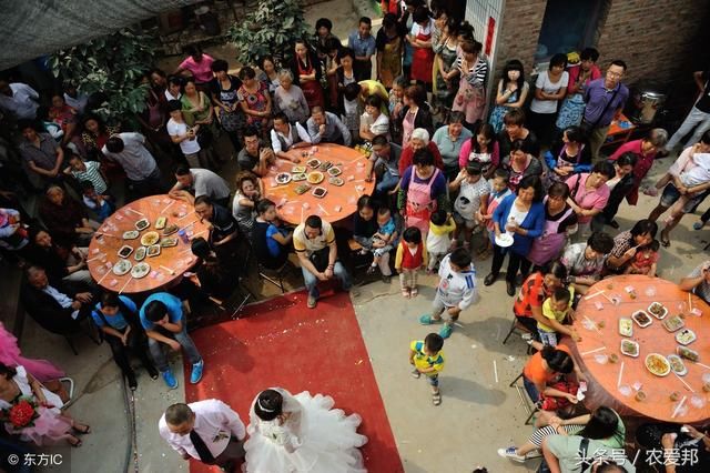 农民注意: 2018年起,禁止农村大办酒席,村民们