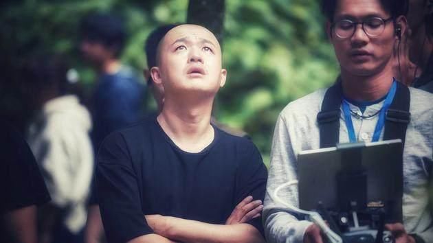 看到包贝尔手牵克拉拉,怀念胖成300斤的刘德