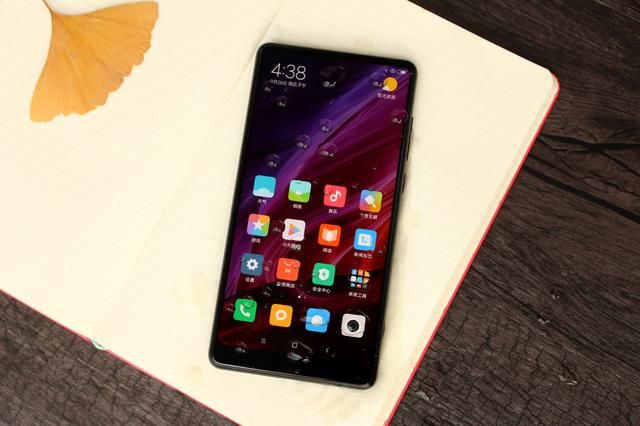 2018手机全面屏全面异形化?你选择刘海屏还是