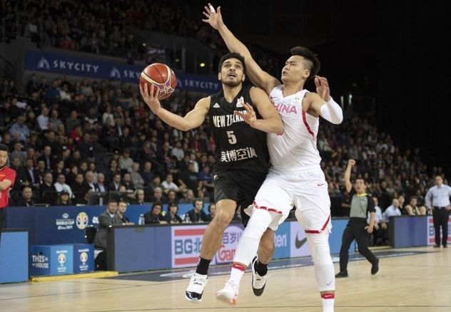 我们为国拼命,你们为国家做了什么?男篮红队赵