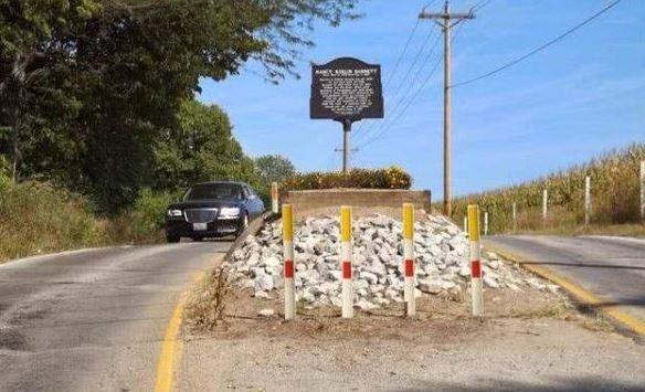 美国最牛钉子户,跨越了生死,三代人守卫同一块