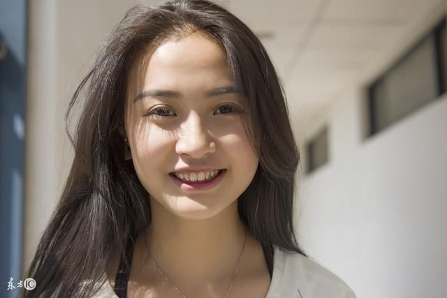 始于颜值,陷于才华,忠于人品