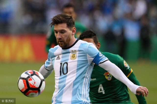 梅西在一对一的时候可以几乎把任何防守球员过