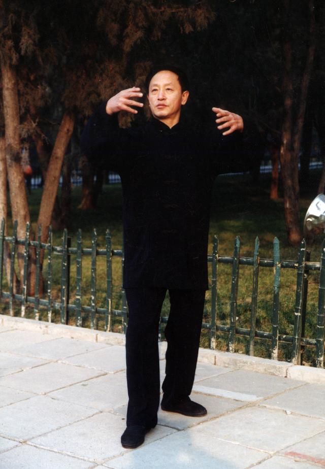 姚承光先生为您揭秘意拳站桩,如何能更快的摸