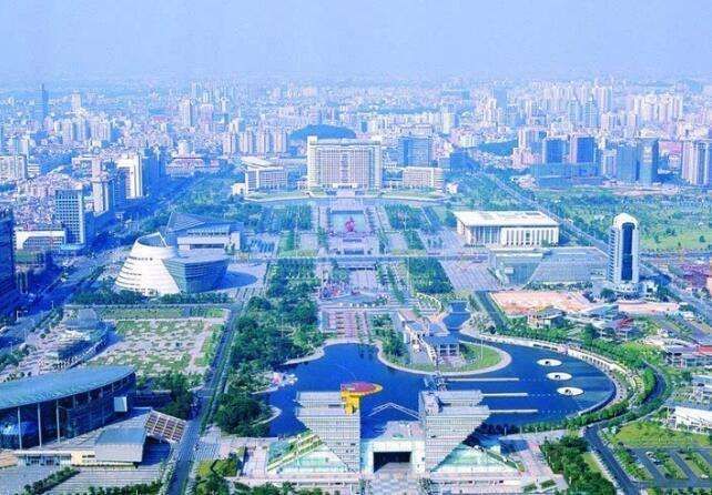 广东一座不设区的地级市, 经济实力强大, 被评为