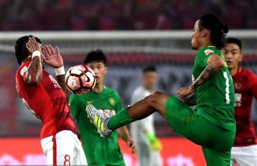 北京国安签下国足锋霸,今年要和广州恒大争第