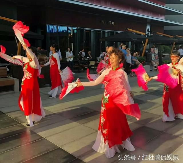 2018年春节迪拜华人游行活动,各路神仙轮番登