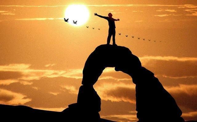 拼多多老板是谁?他都有经历了什么?他怎样做