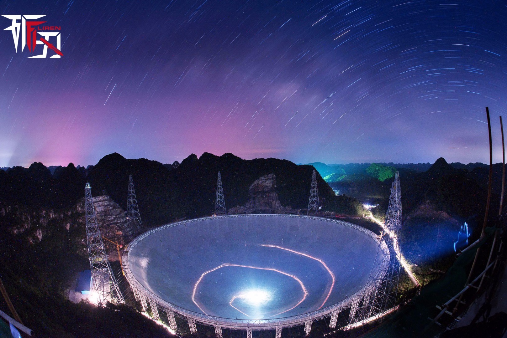 FAST作为一个多学科基础研究平台，有能力将中性氢观测延伸至宇宙边缘，观测暗物质和暗能量，寻找第一代天体。目前，中国天眼已经成为世界上现役的口径最大、最具威力的单天线射电望远镜。它突破了以往射电望远镜的百米极限，开创了建造巨型射电望远镜的新模式。