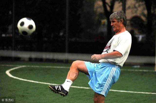 20年前,米卢的非洲雄鹰3-2拿下西班牙,奥科查