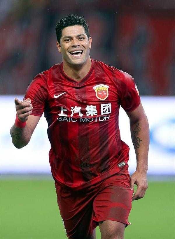 2017年世界足坛球员年薪排名,中超5位球员上