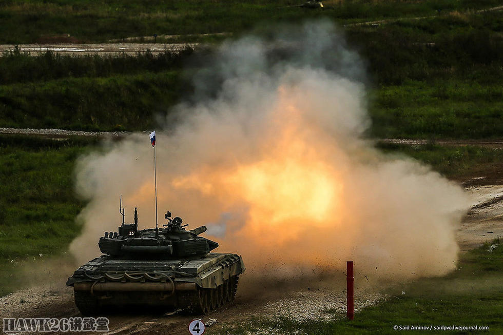 T-72B3主战坦克。