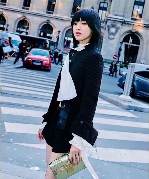 一件普通的衬衫,居然有这么多的穿法