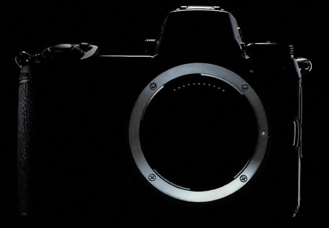 2018年注定是全幅无反相机爆发年,无反取代单