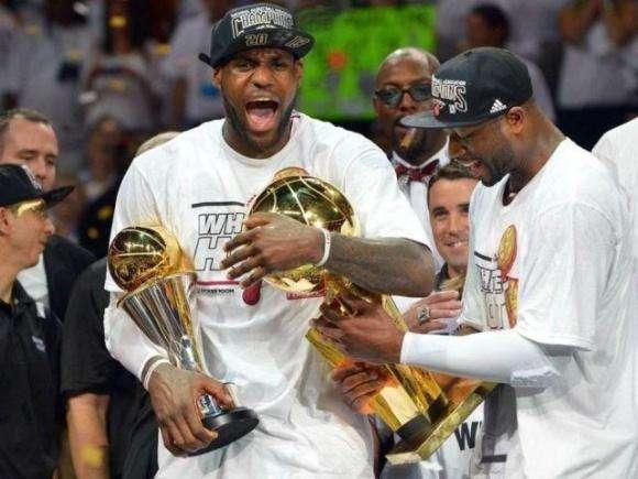 詹姆斯堪称总决赛抢七之王 但首战战绩却惨不