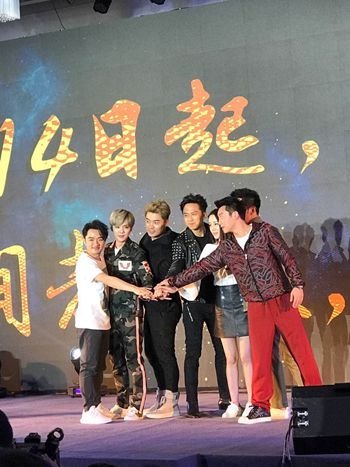 《奔跑吧》周五回归 