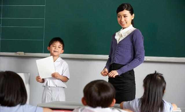 教师满20年、30年教龄晋升高级职称?