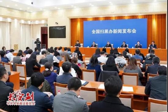 女孩因套路贷跳楼身亡 涉及套路贷公安须立即受理-第3张图片-大千世界 女孩因套路贷跳楼身亡 涉及套路贷公安须立即受理-第3张图片-大千世界