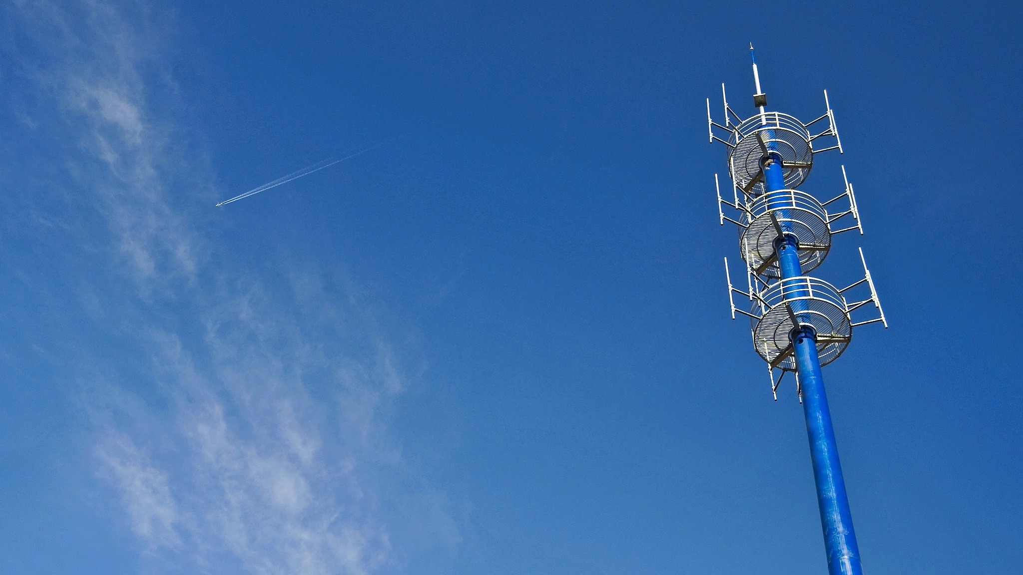 从“通讯靠吼”到“嫦娥发射” 他们诠释了中国通信自强之路 从“通讯靠吼”到“嫦娥发射” 他们诠释了中国通信自强之路