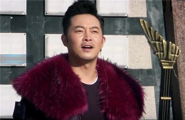 王者荣耀真人节目:Angelababy打不过蓝爸爸下