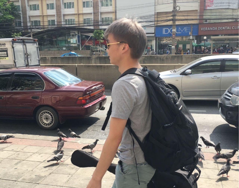 泰国红灯区终极大对决!曼谷VS芭提雅，你投那个?