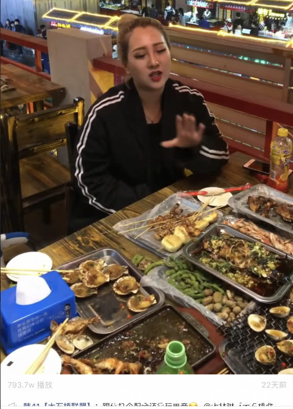 快手的一匹黑马把这两首歌再次唱火了:网友:歌