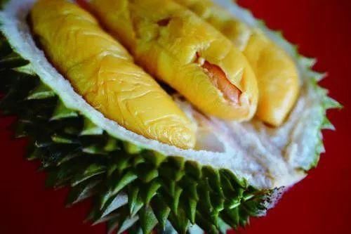 炎热夏季如何挑选榴莲和西瓜,水果批发商这样