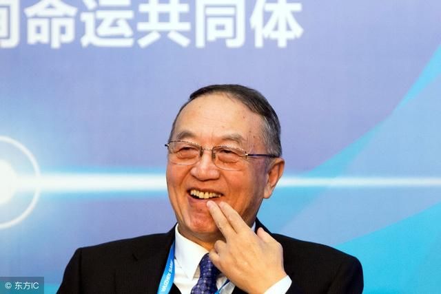 柳传志、马云:企业管理最重要的事情搭班子、