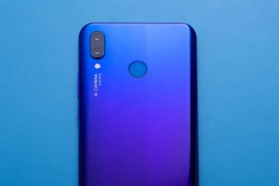 华为新手机曝光,颜值与性能杠杠的!