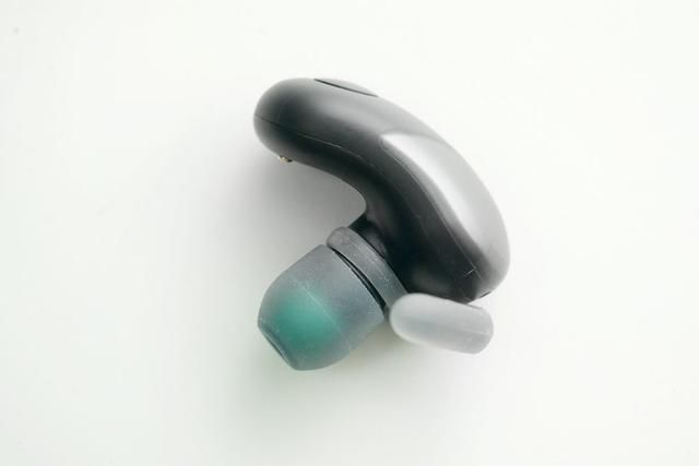 开箱测评古力娜扎同款Sony WF-SP700N降噪