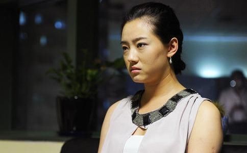 北漂之后她拍过好几部电视剧,比如《囧人集结号》《猎头华尔兹》