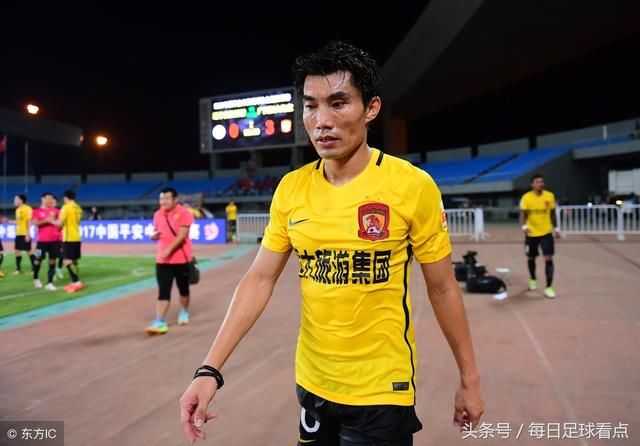 他是中国近二十年最顶级的足球运动员!生不逢
