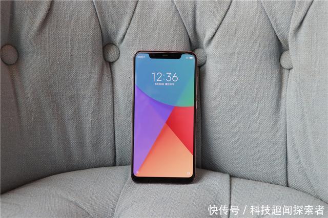 雷军亲自体验小米8续航能力,最便宜骁龙845手