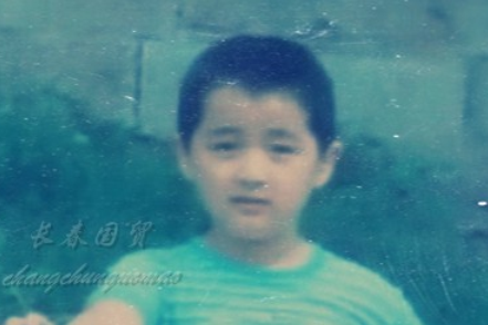 胡歌8岁时荧屏首秀曝光 参与《正大综艺》主题