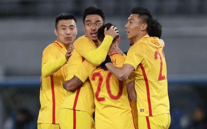 尴尬!中国球迷看世界杯遭韩国媒体嘲讽 国足给