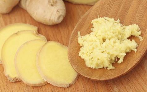 泡脚就用这个配方,男人用了会补肾助阳,老人用