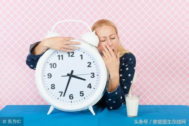女人到了更年期脱发怎么办?这3个土方法,或