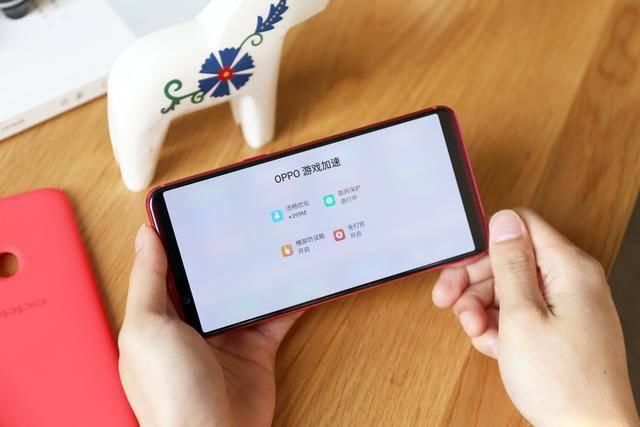 新版安兔兔跑分曝光,OPPO R11s成为吃鸡游