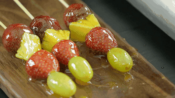 老北京最爱的糖葫芦，2分钟快速在家做！一口嘎嘣脆，开胃又美味！