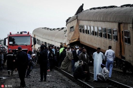 埃及两列火车相撞 造成数十人死伤