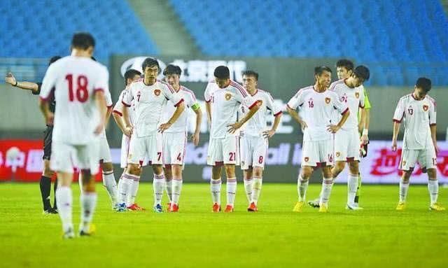 国足5球惨败泰国首发今何在 2人光速坠落1现状