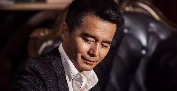 最近芭姐才给大家安利了良心剧《人民的名义》,这几天全网的吃瓜群众