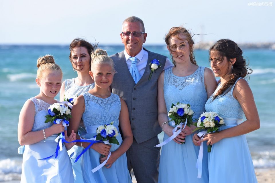 这个希腊爱情岛求婚很好使,英国大叔在度假中