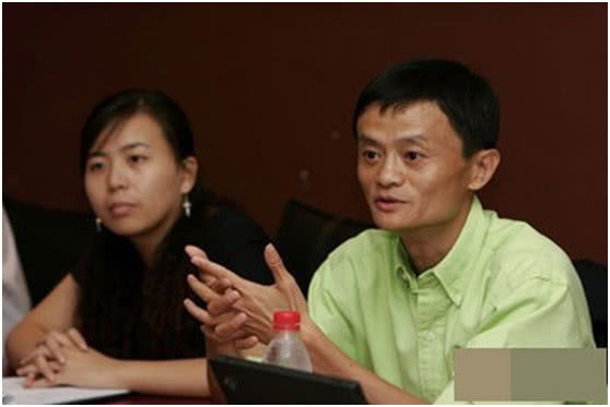 马云夫人无修原图漏出,网友:难怪马云从来不沾