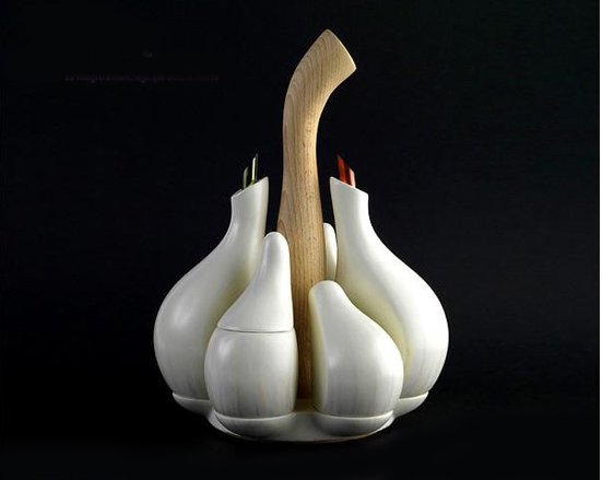 5.各种奇特造型的调味瓶