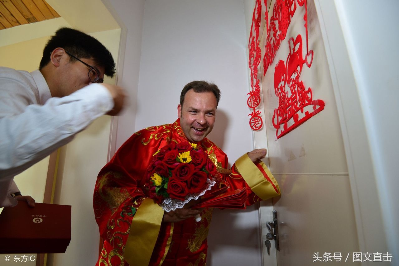 安徽姑娘嫁英国男子,原汁原味中式婚礼很拉风