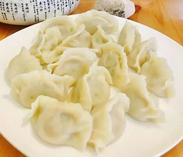 猪肉白菜饺子馅儿怎样调才好吃?猪肉白菜水饺