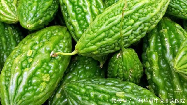 秋季吃苦瓜降低转氨酶、缓解肝炎,可医生却说